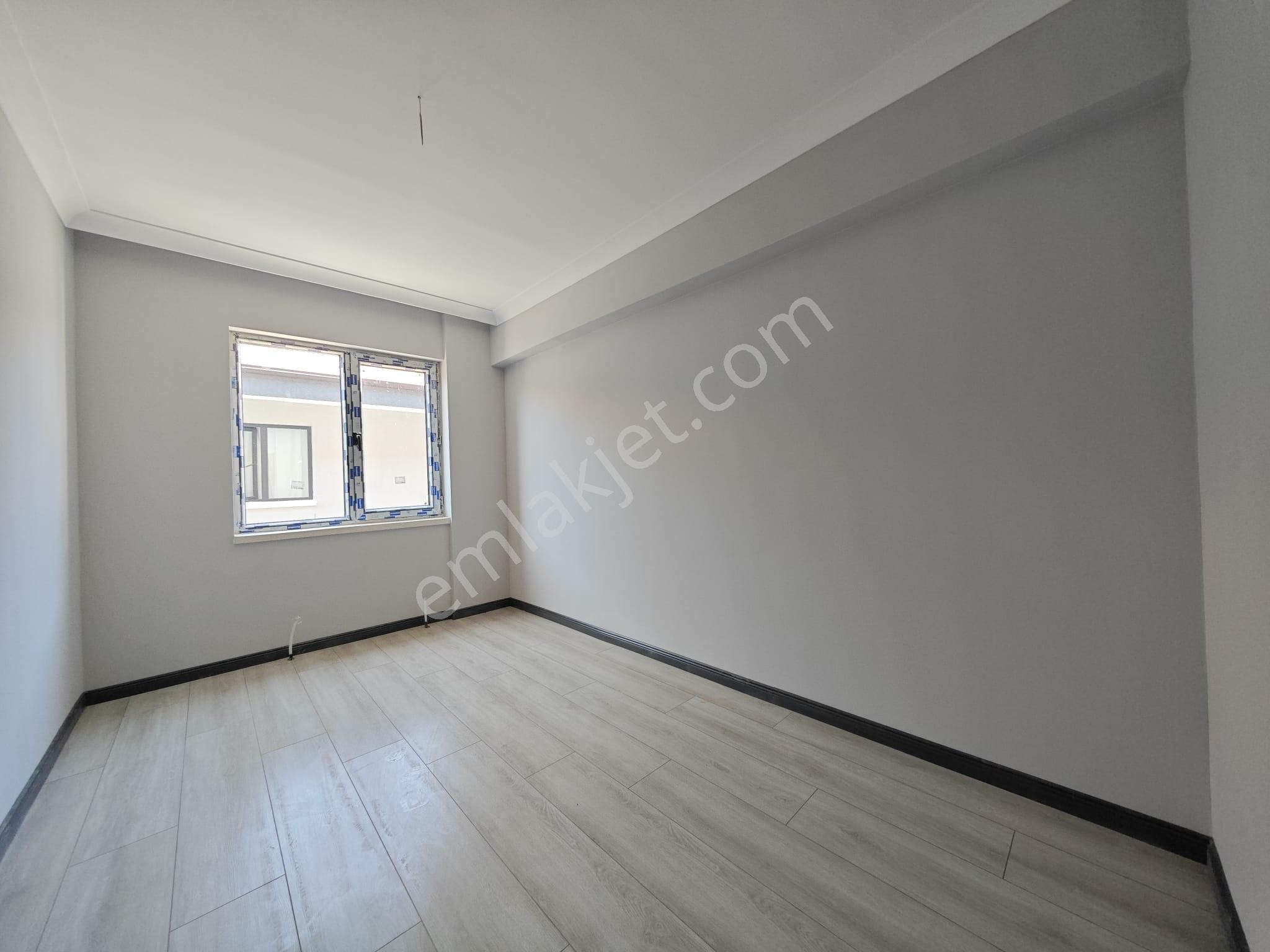 Başak'ta Full+full Yapılı E.banyolu Asansörlü Sıfır Bina 3+1 Katta Satılık Daire !! - Görsel 23