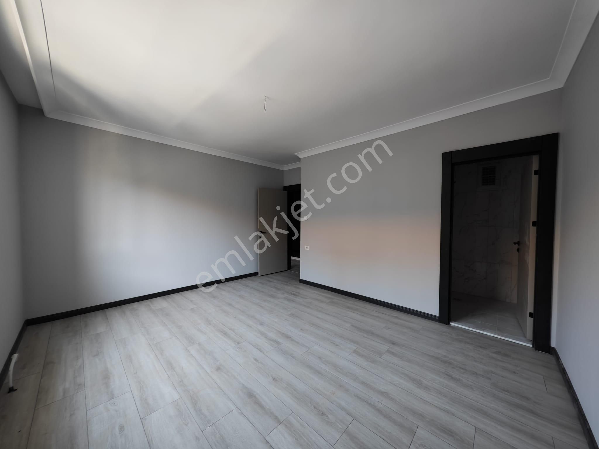 Başak'ta Full+full Yapılı E.banyolu Asansörlü Sıfır Bina 3+1 Katta Satılık Daire !! - Görsel 20