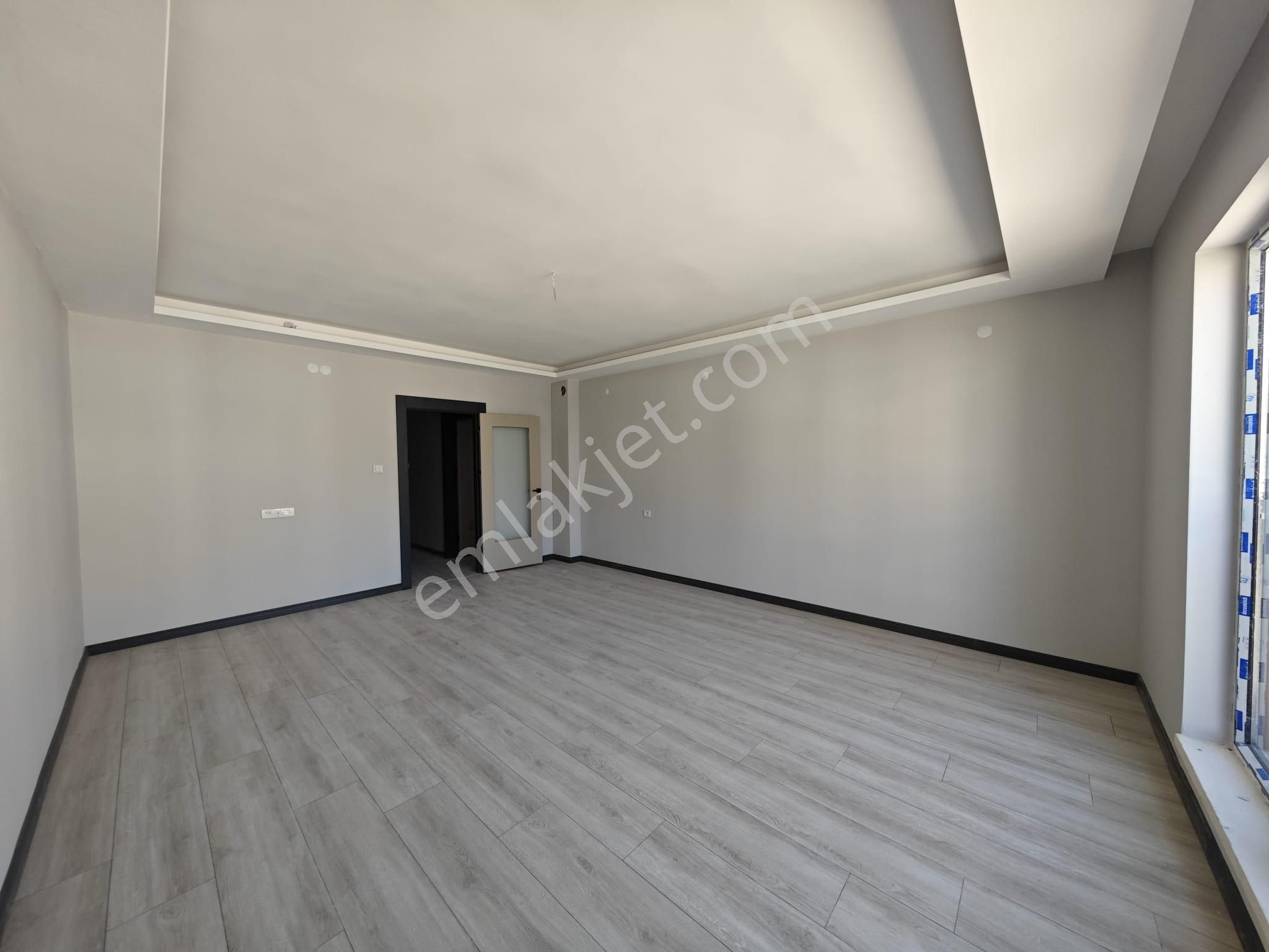 Başak'ta Full+full Yapılı E.banyolu Asansörlü Sıfır Bina 3+1 Katta Satılık Daire !! - Görsel 9