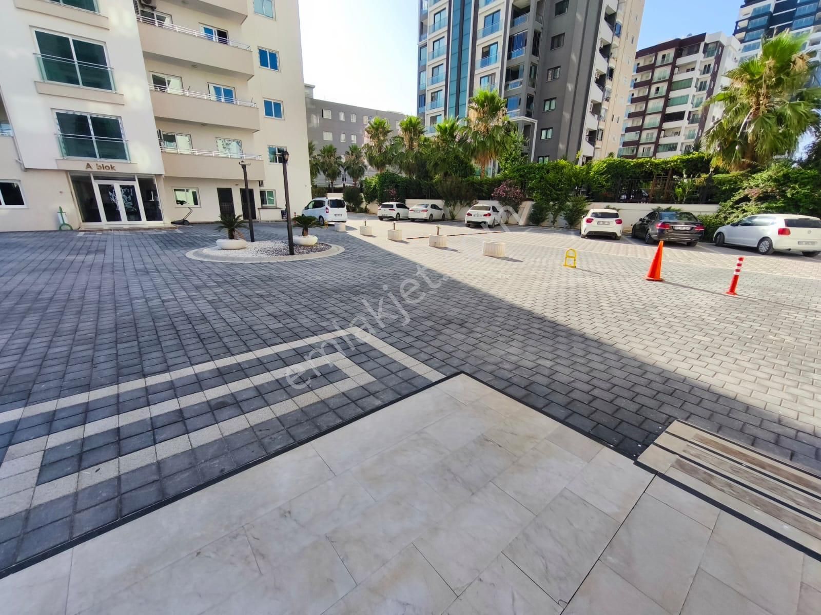 İz'den Gürselpaşada Bölgenin En İyi Projelerinden Biri Serapark 6 Da 4+1 Satılık Daire - Görsel 4