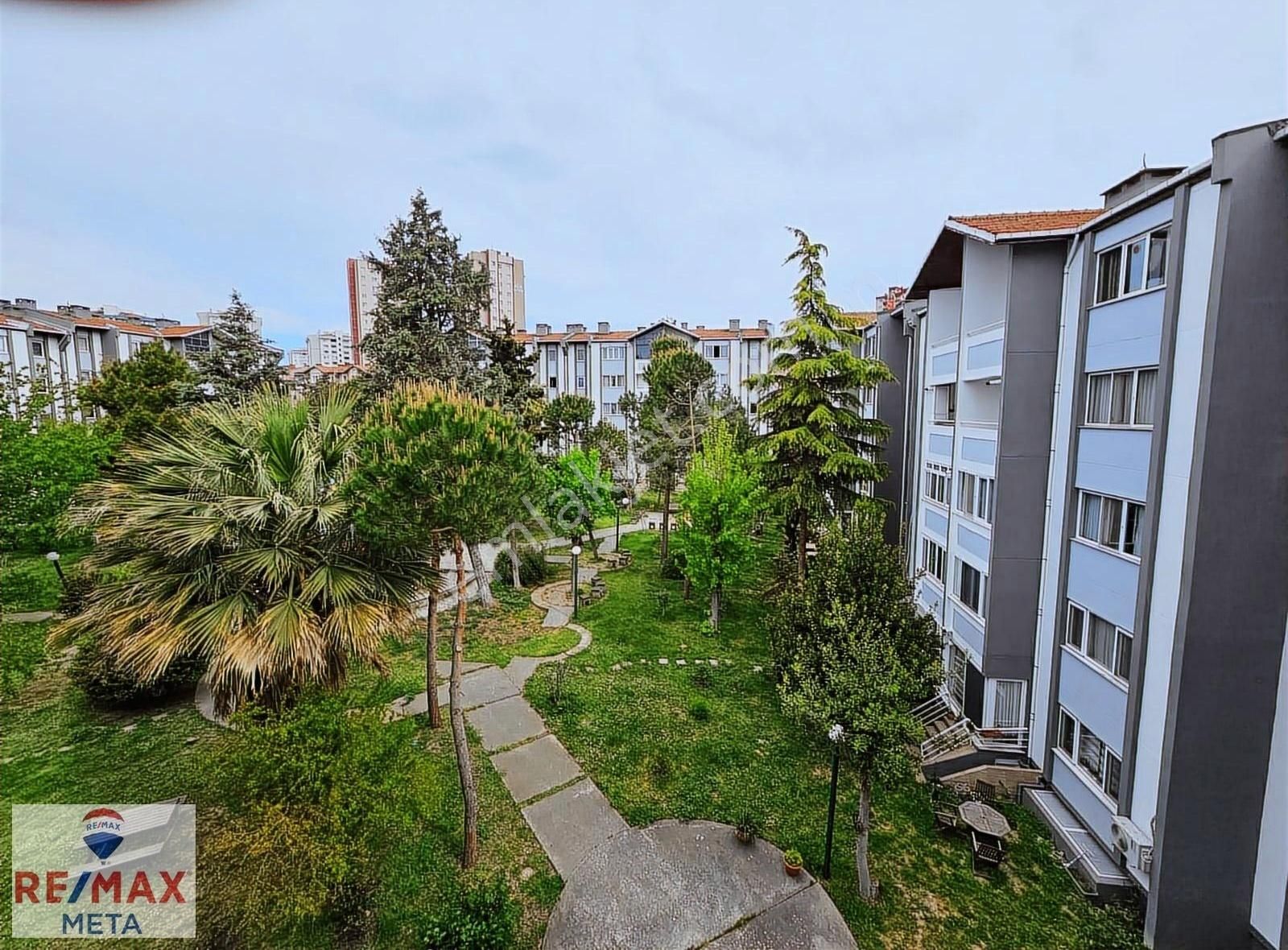 Atakent Arena Yakını 2.etapta Bahçelı Çardaklı Kıralık 1+1 Daire