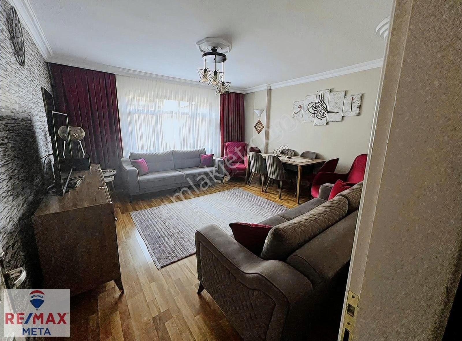 Bayrampaşa Muratpaşa Mahallesin'de 117 M2 3+1 Satılık Daire
