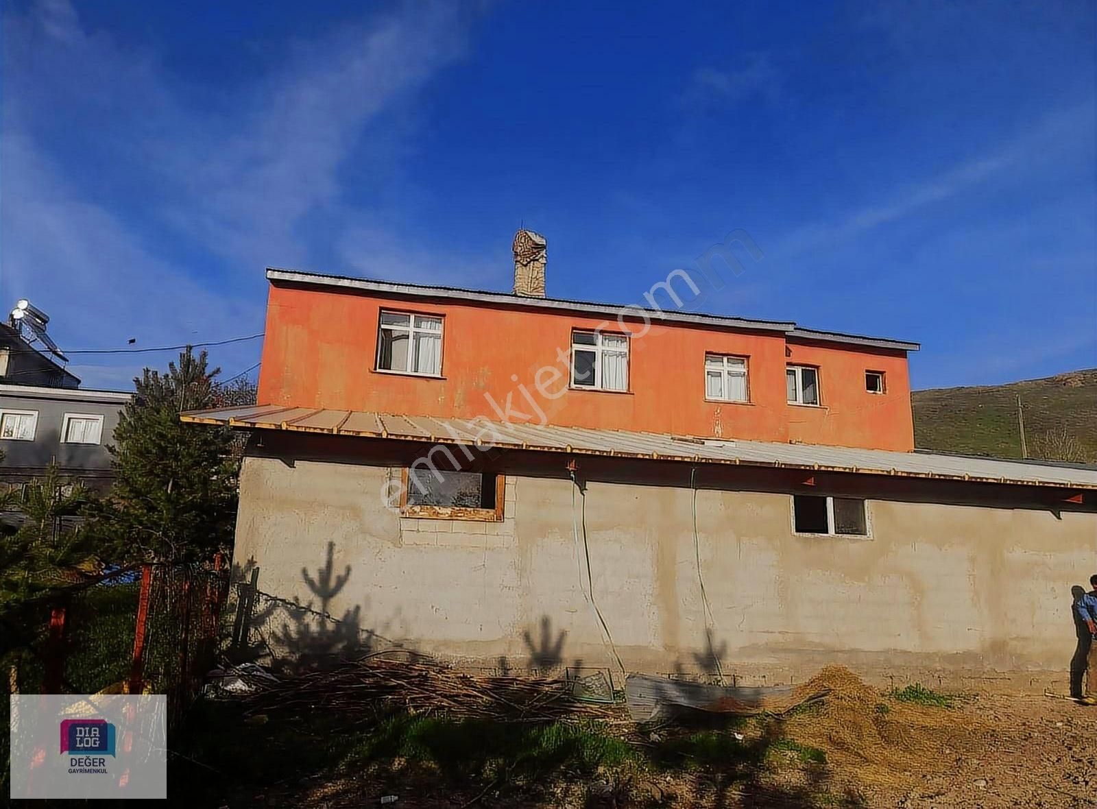 Dialog Değer'den Şehitler Mah.(lazkomu) Satılık Ev Ve Arazi !