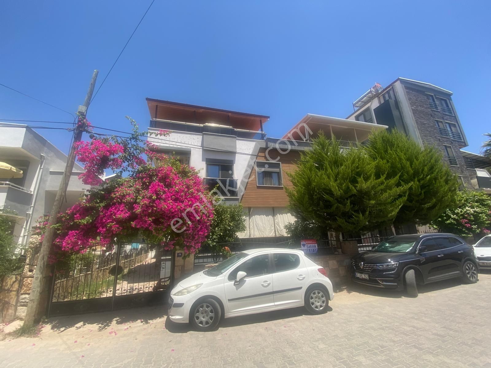Altınkum 'da Deniz Yürüme Mesafesinde 3+1 Dubleks