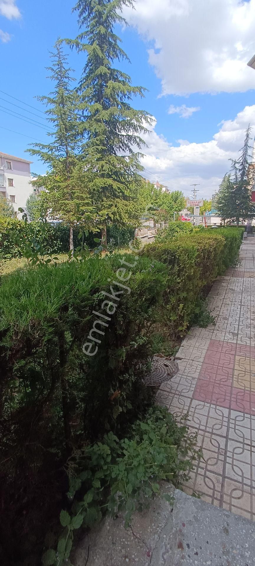 Ertuğrulgazi Mh.*3+1*krediye Uygun*iskanlı(kat Mülkiyeti)*cadde Üzeri