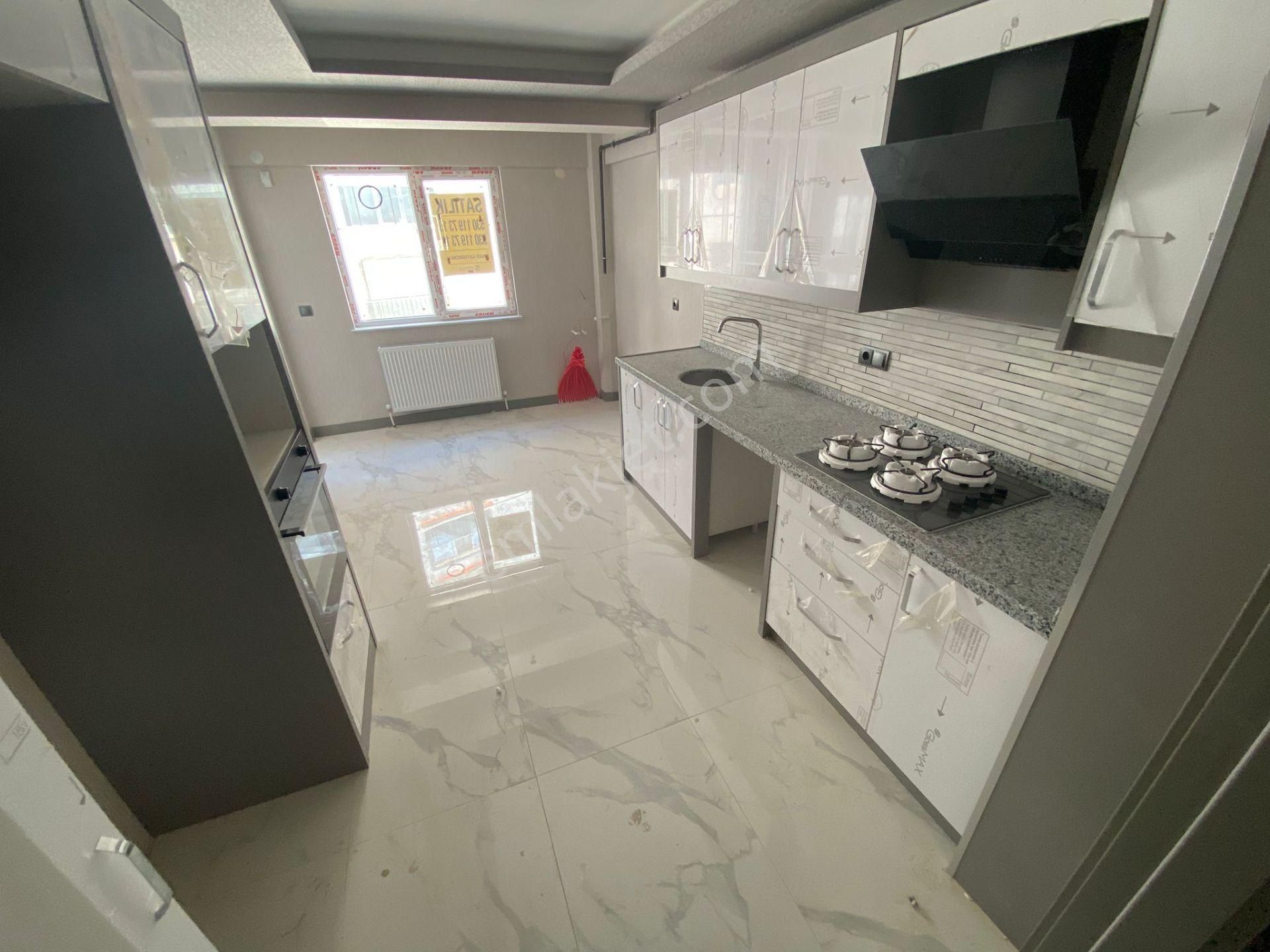 Menderes Mah 3+1 100 Metrekare Sıfır Daire
