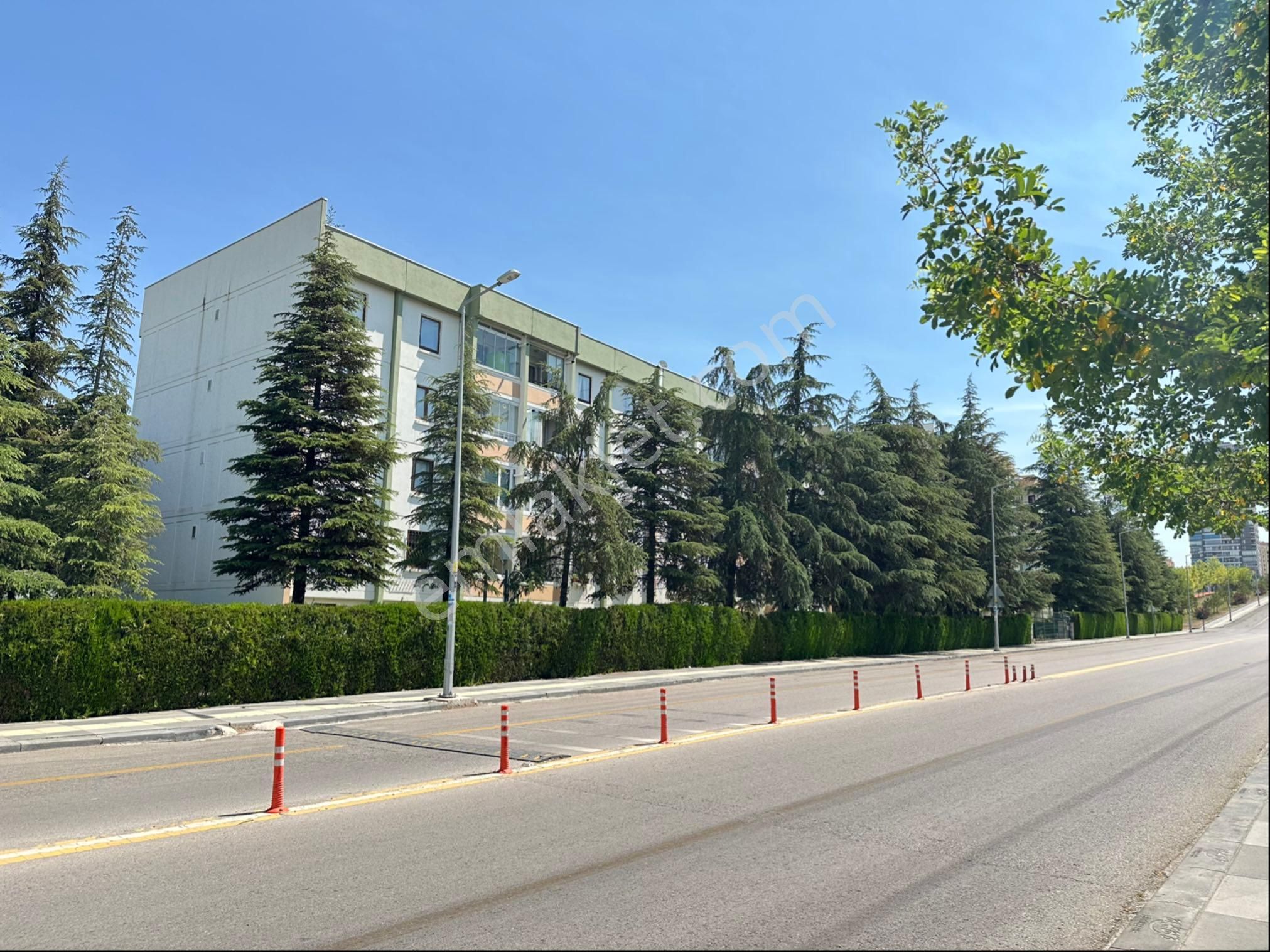 Eryaman Tunahan Mahallesinde Sutek Sitesinde Satılık Daire