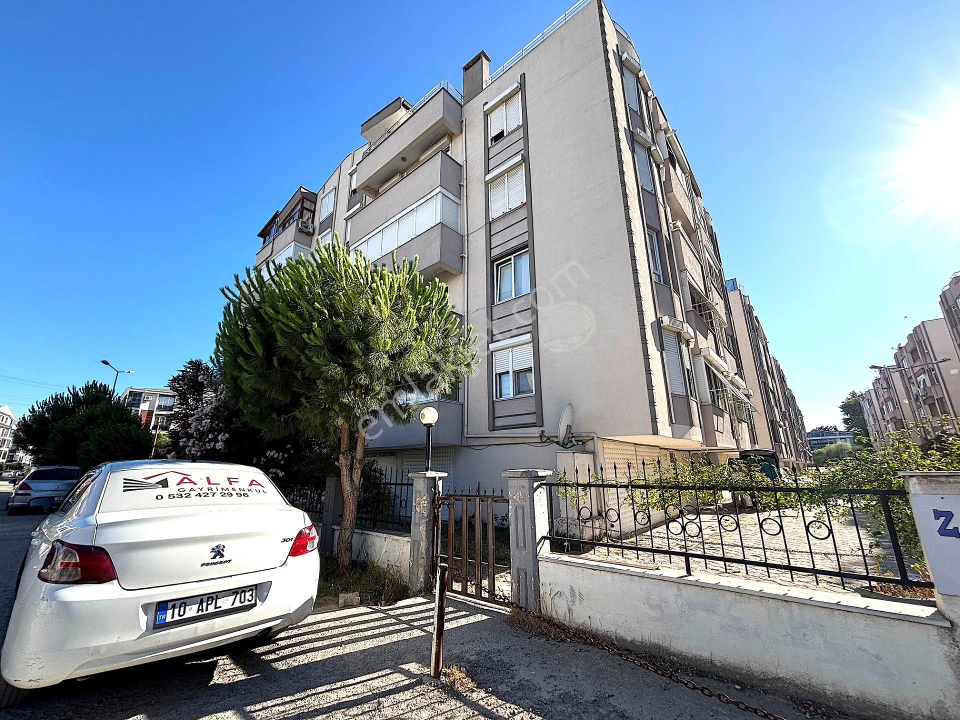 Tek Yetkili Alfa'dan Altınkum'da Denize 700mt Ayrı Mutfak Ara Kat Ön Cephe İçi Yapılı 3+1daire