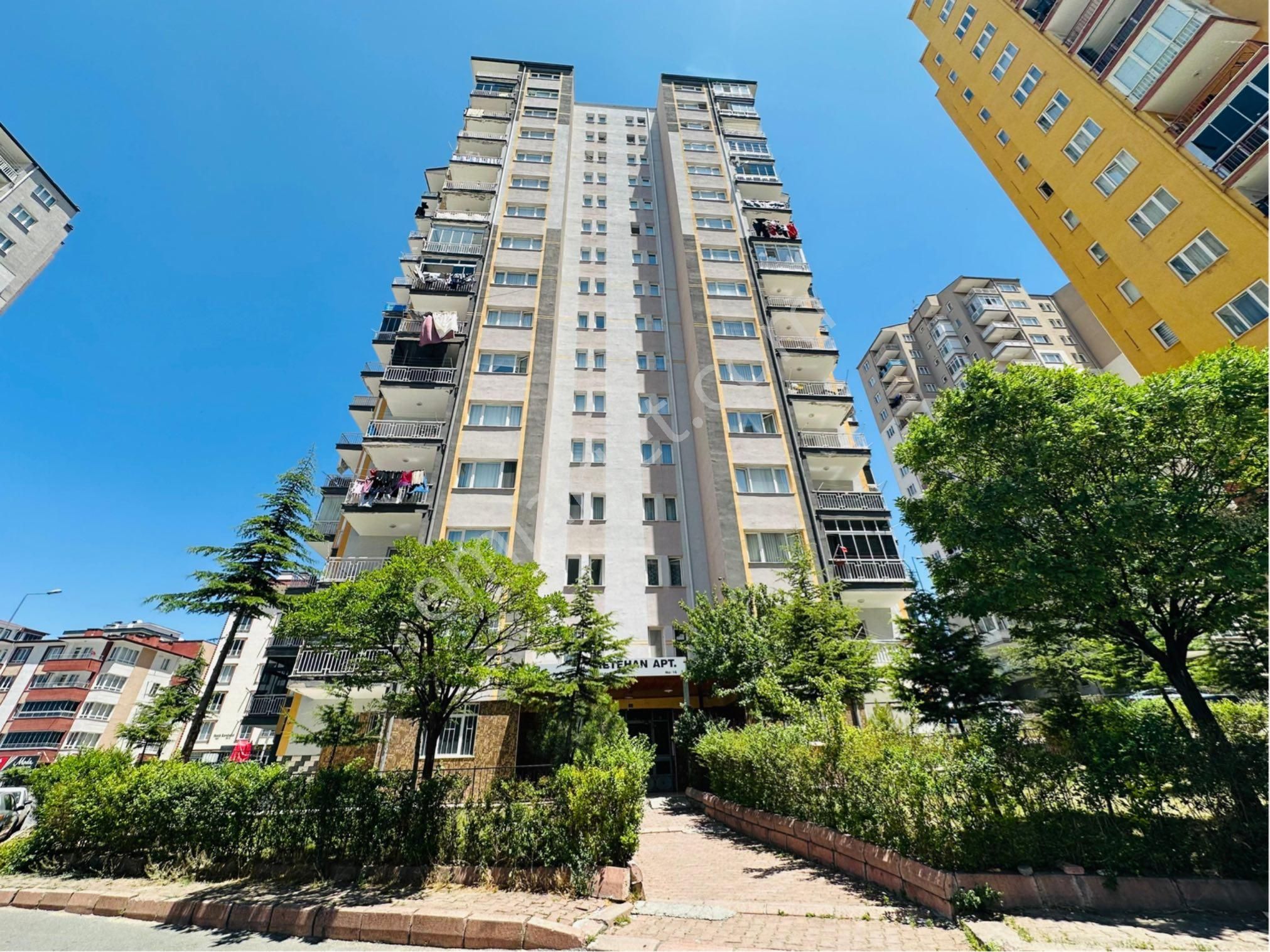 Merkezi Konumda Parkesi Boyası Sıfır Kiralık Daire