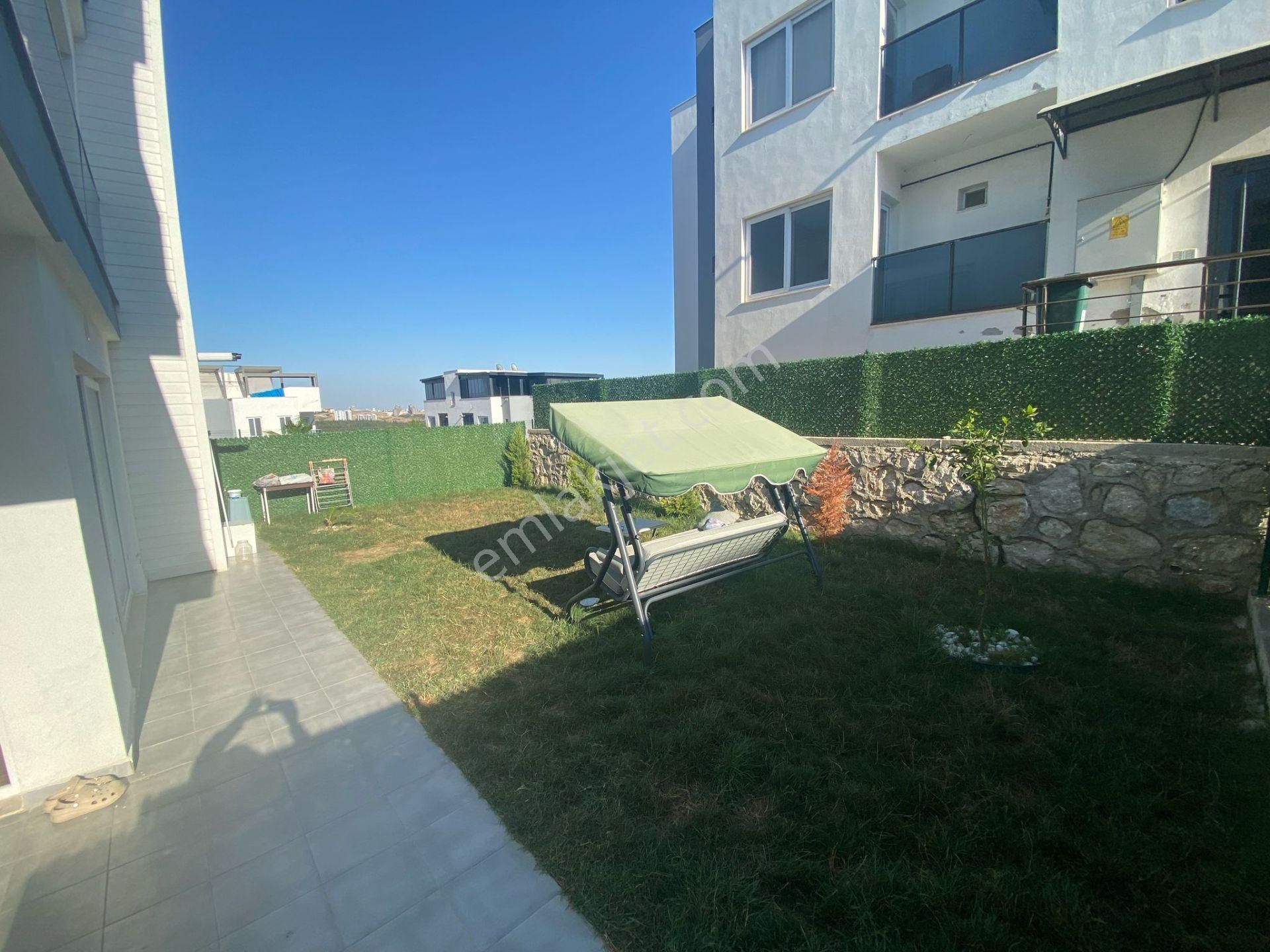 İz'den Kabasakalda Yatay Mimari Bahçe Katı Eşsiz Güzellikte 2+1 Satılık Daire