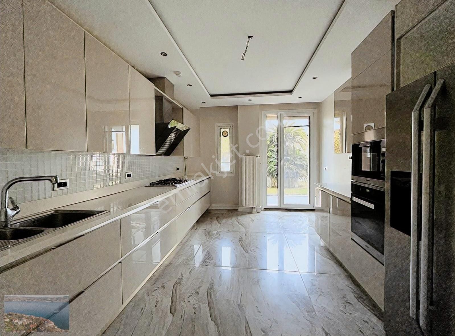 Kw Sibel'den Florya Adatepe'de 3+1 Satılık Daire
