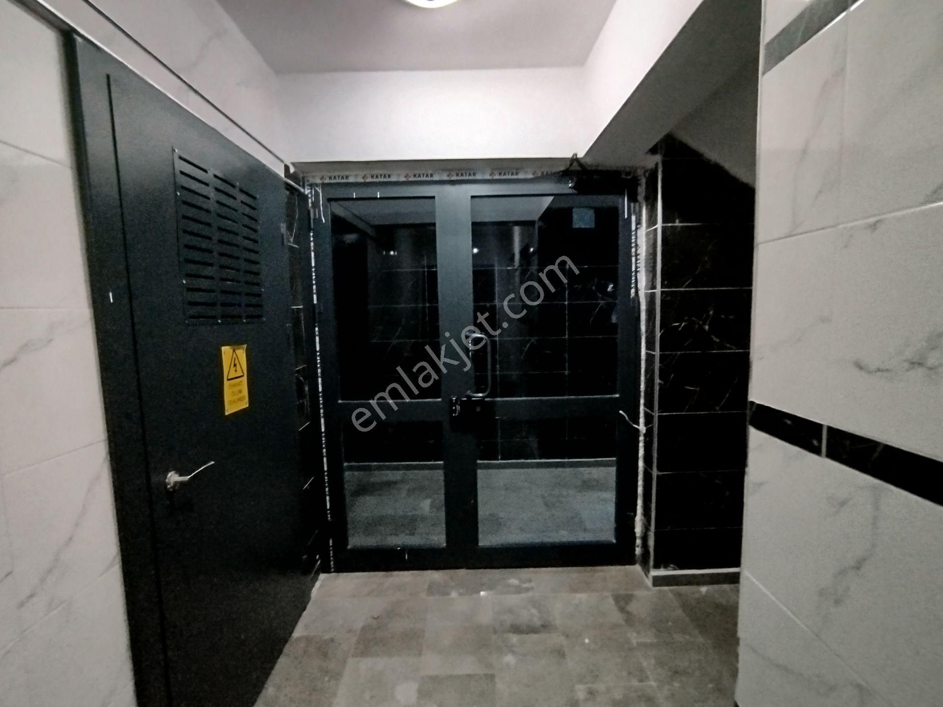 Sivas Satılık Daire Kılavuz Berat Cami 3+1 Sıfır