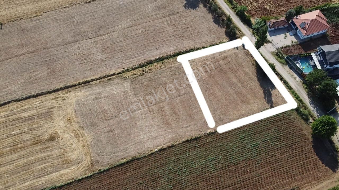 Uğur'dan Seydikemer Zorlar Mah.882 M2 Satılık Arazi