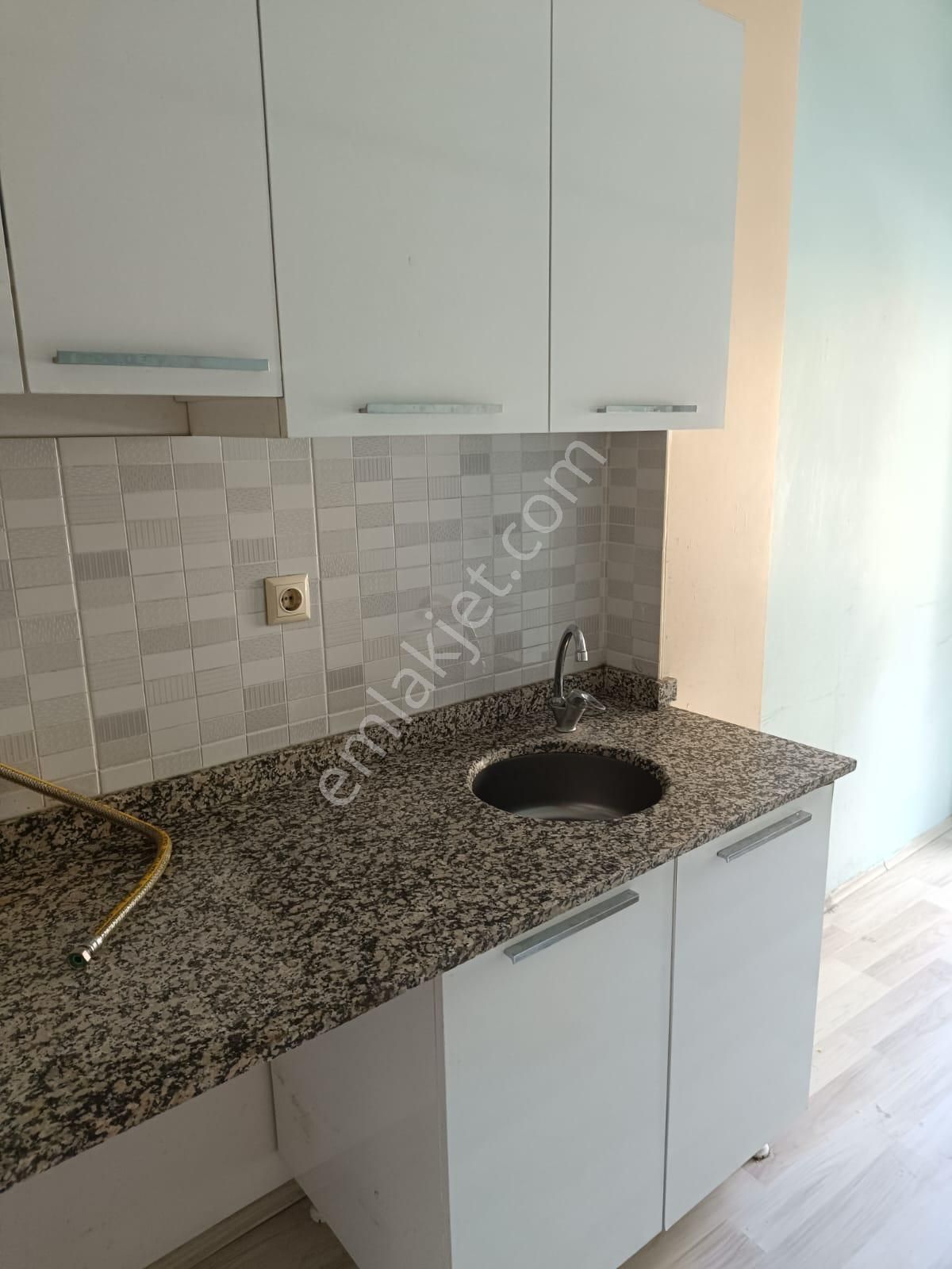 Arıfıye Mahallesi Kiralık Apart