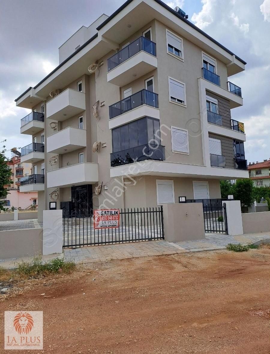 Döşemealtı Bahceyakada Atatürk Bulv Yakın2+1 100m2 Satılık Daire