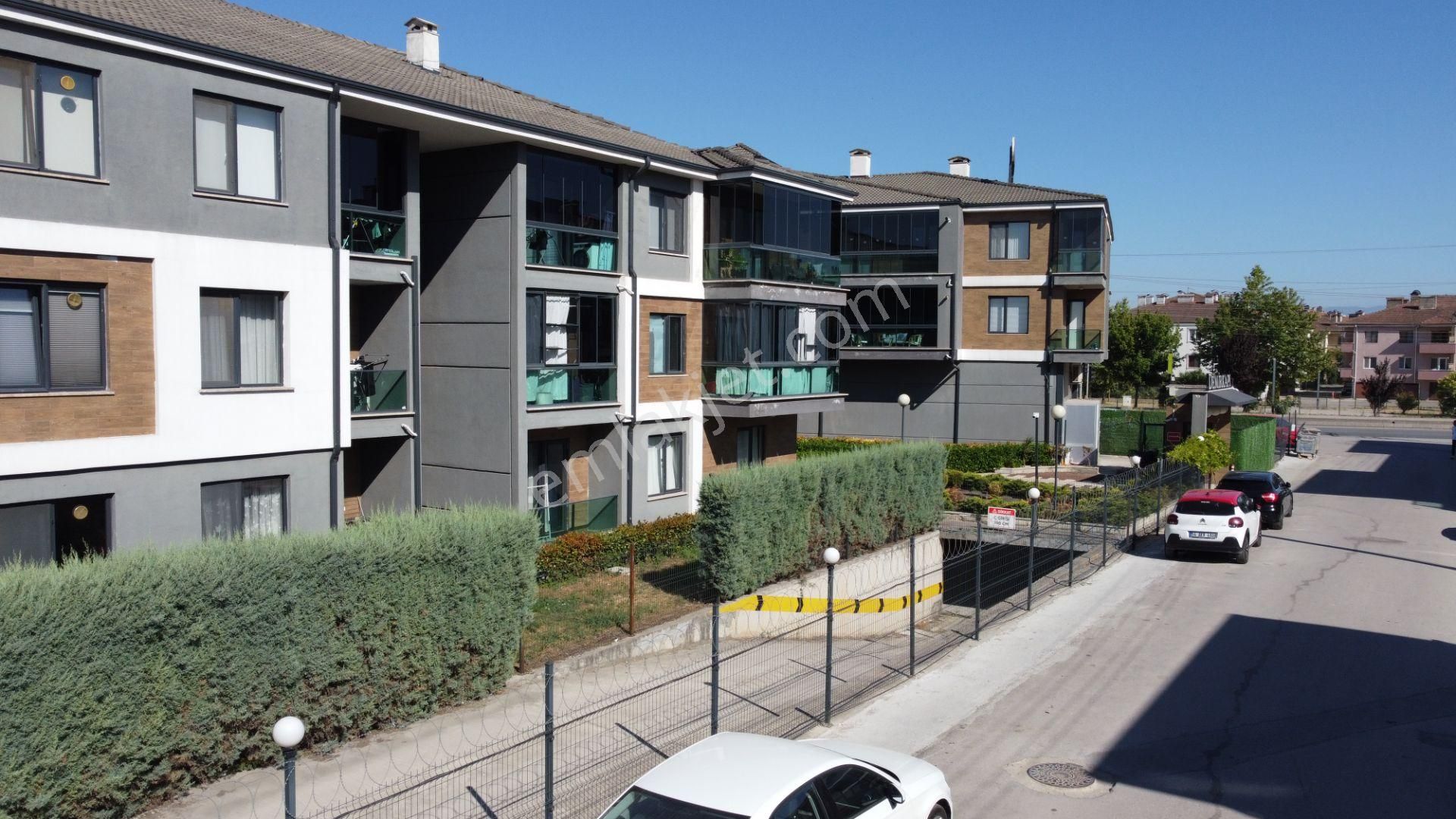 Demir Kapı Konaklarında Kiralık Daire Remax Ay Burak Şahin