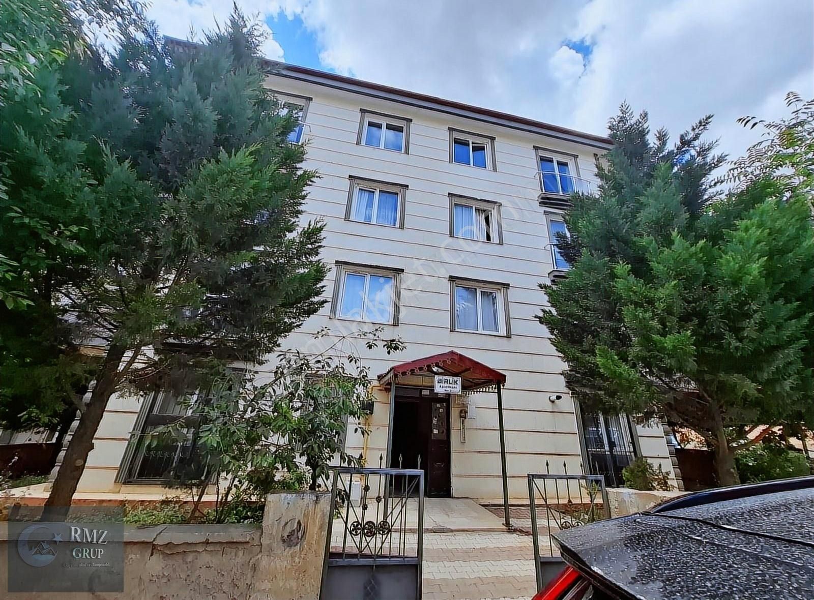 Kiralık Lüks Balkonlu 2+1 Daire **rmz Grup Gayrimenkul**