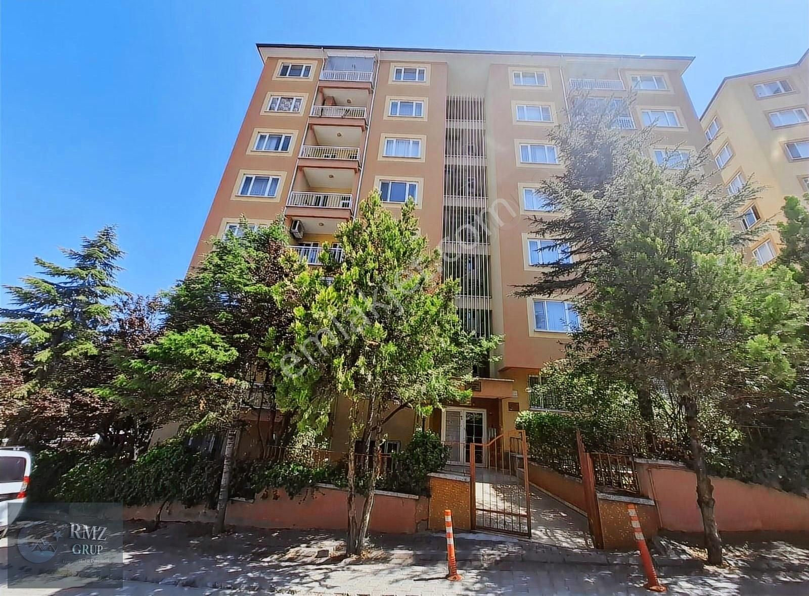 Satılık 3+1 Daire Yenimahalle **rmz Grup Gayrimenkul**