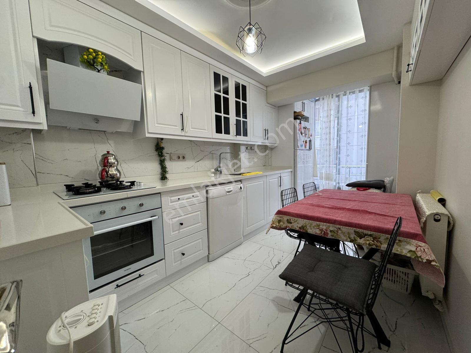 Şehitler Mahallesi 🏡 ✅3+1 120 M2 5 Katlının 4 Katı ❇️ Kapalı Mutfak