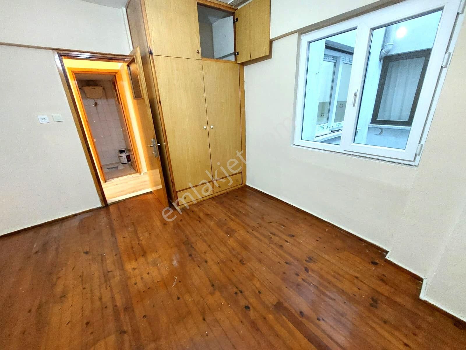 Kuşadası Merkezde Arakat 2+1 Kiralık Daire - Görsel 8