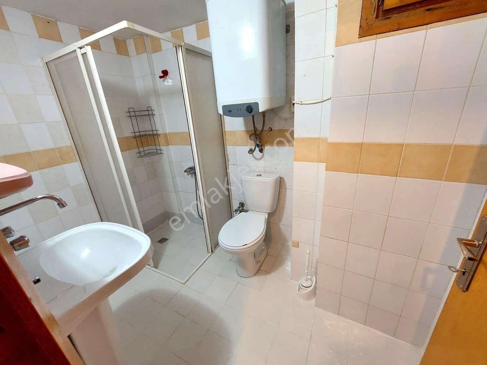 Kuşadası Merkezde Arakat 2+1 Kiralık Daire - Görsel 15