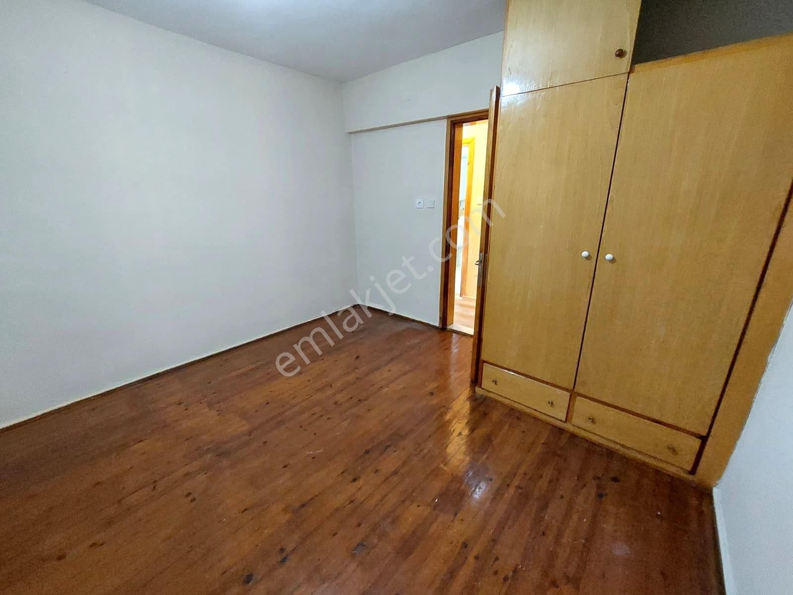 Kuşadası Merkezde Arakat 2+1 Kiralık Daire - Görsel 9