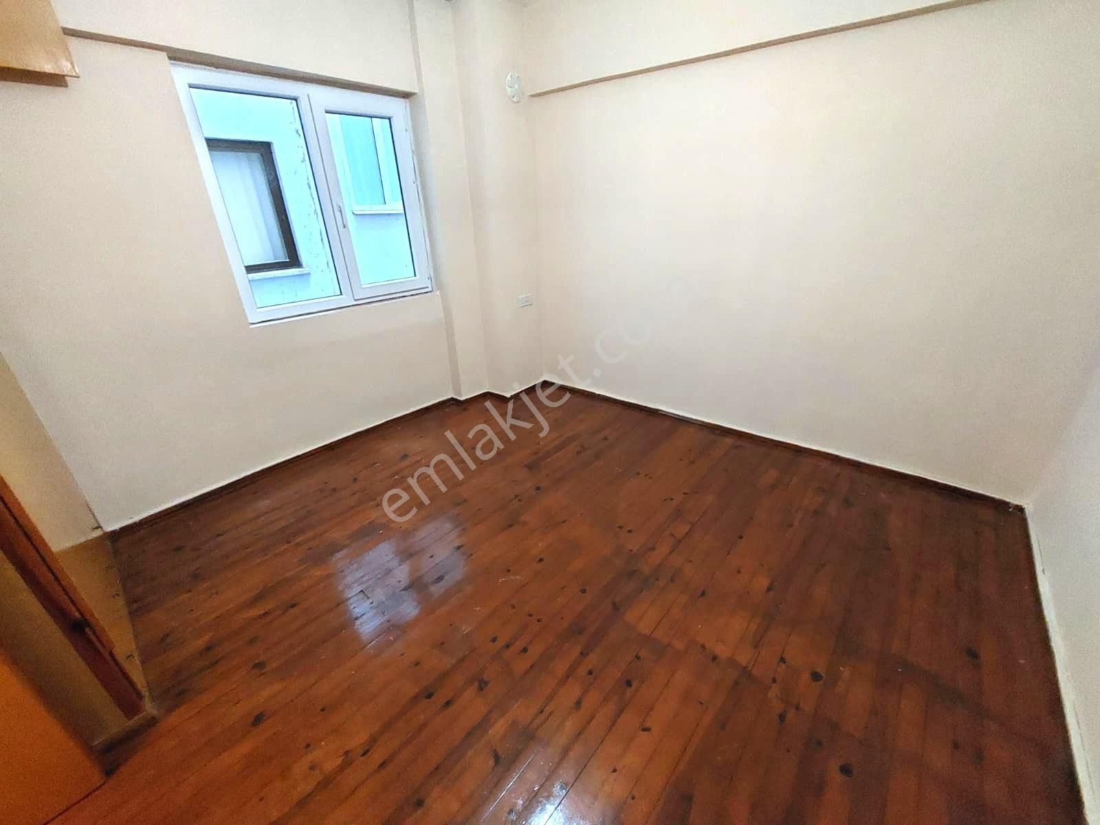 Kuşadası Merkezde Arakat 2+1 Kiralık Daire - Görsel 10