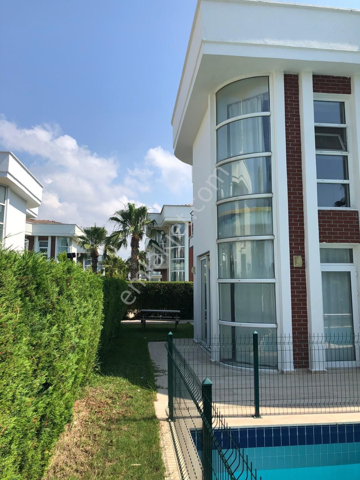 Belek Denize Yakın Merkezi Konumda Satılık 4+1 Villa Müstakil Bahçe-havuz - Görsel 8