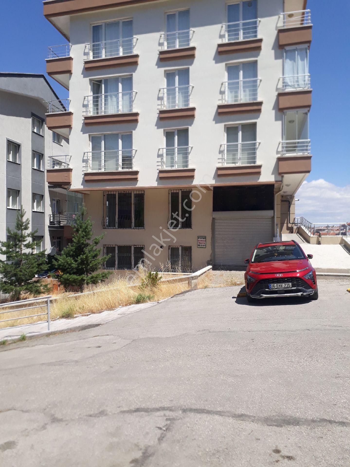 Kolej Metrosuna Yakın Yeni Binada Y.giris 1+1 Kiralık Daire