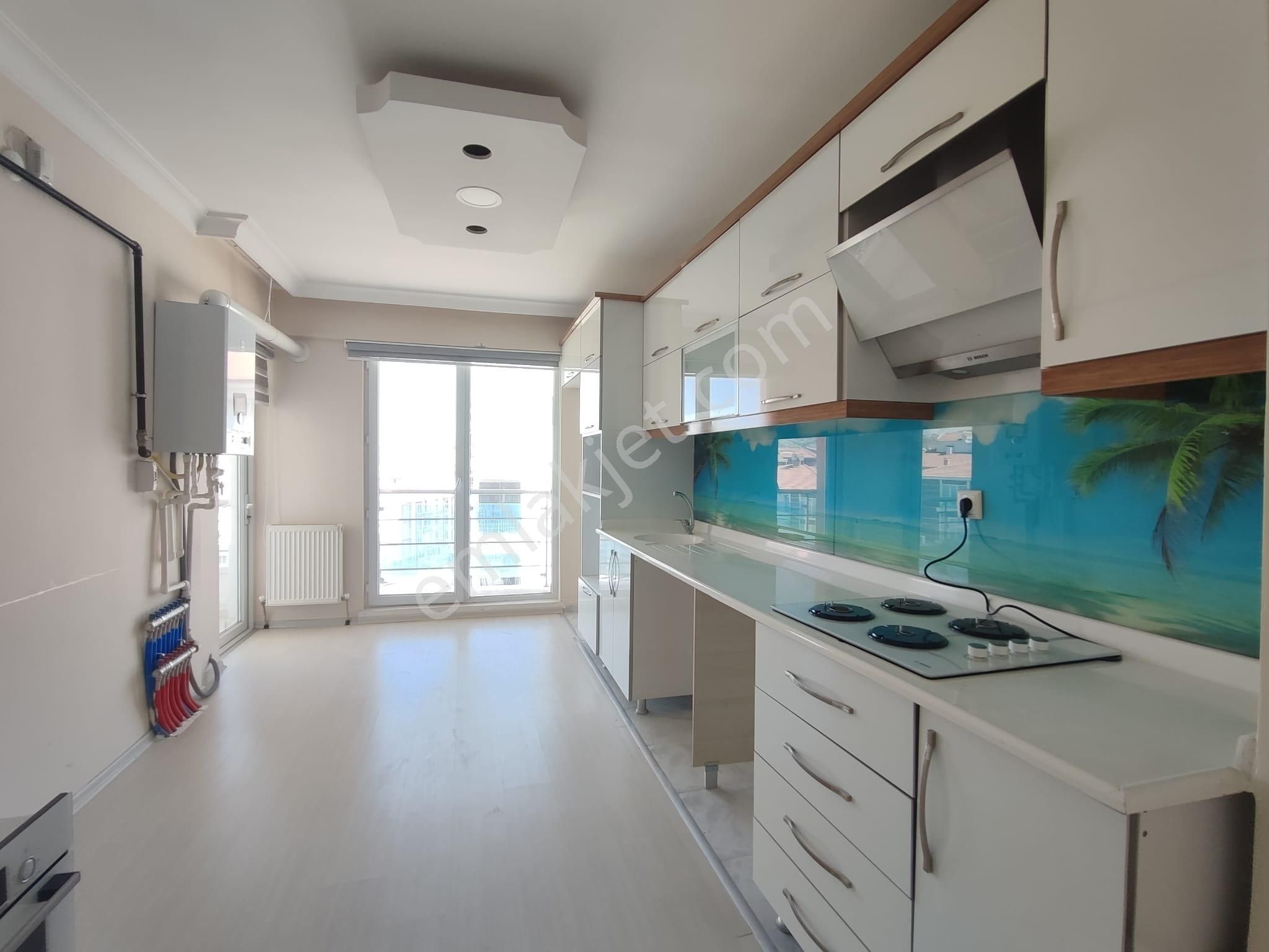 Keçiörende 3+1 3katta Kök Tapu Full Yapılı Temiz Yapılı İskanlı 3 Katta