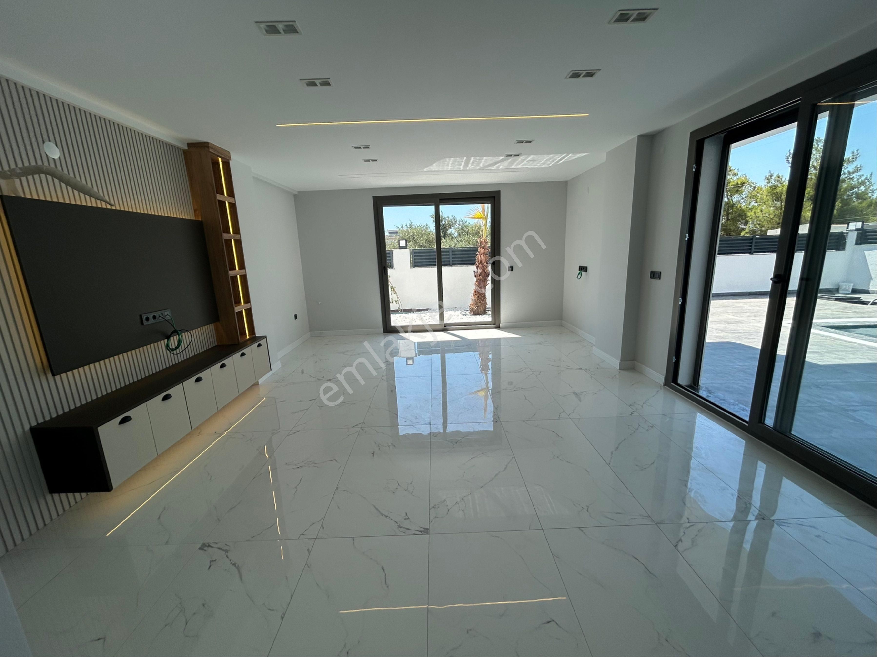 Didim Akbükte Havuzlu Villa - Görsel 13