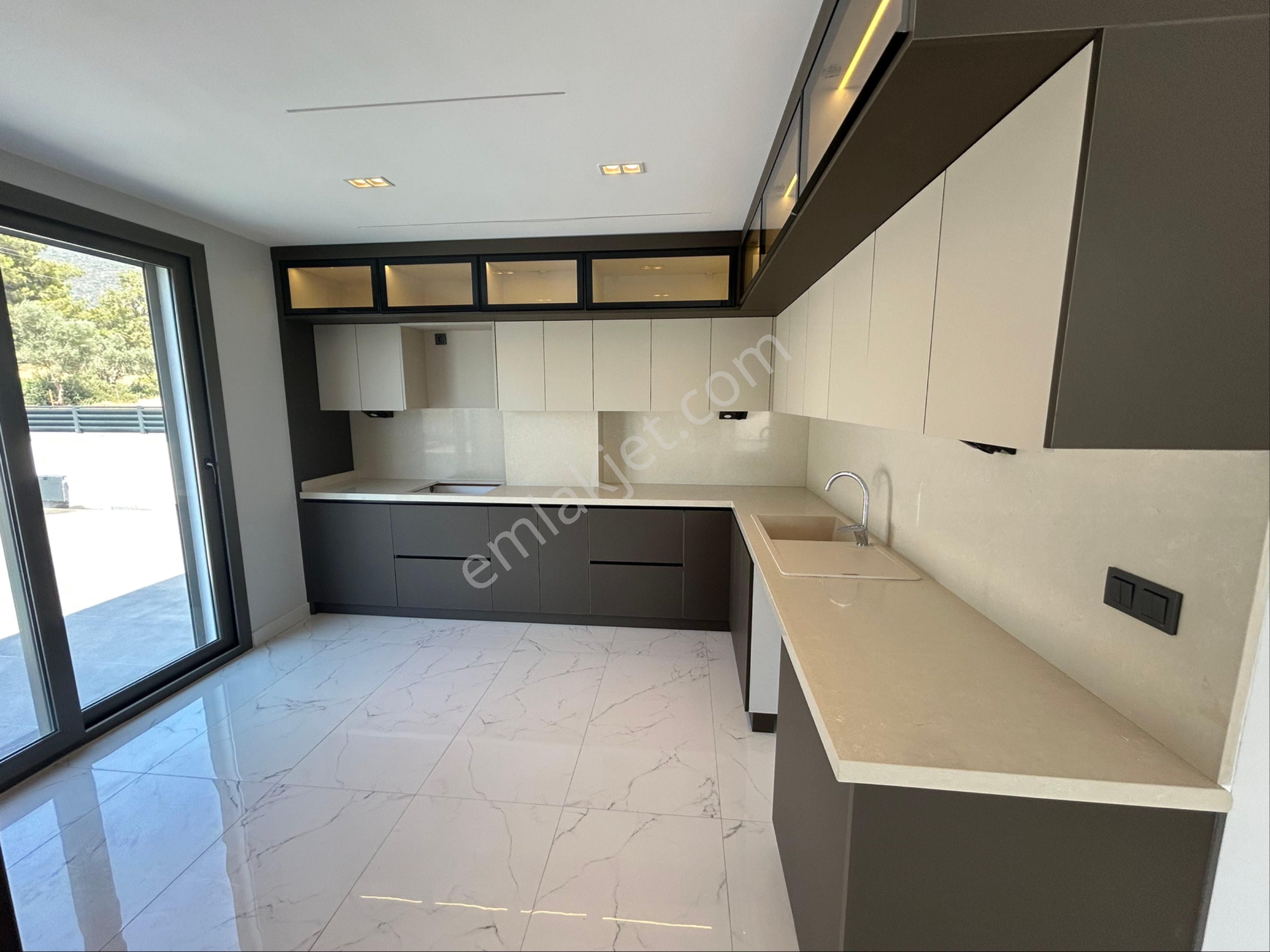 Didim Akbükte Havuzlu Villa - Görsel 25