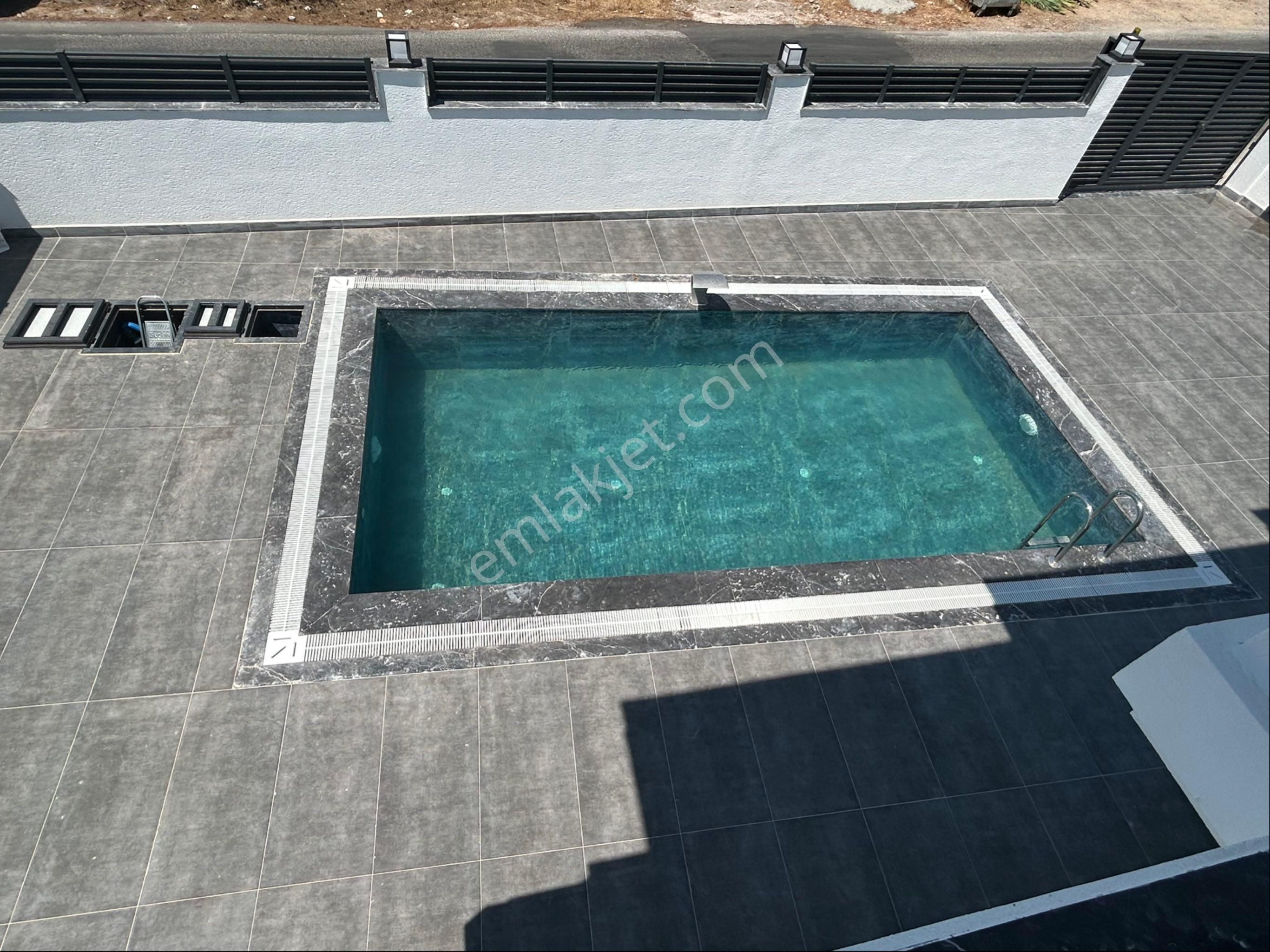 Didim Akbükte Havuzlu Villa - Görsel 32
