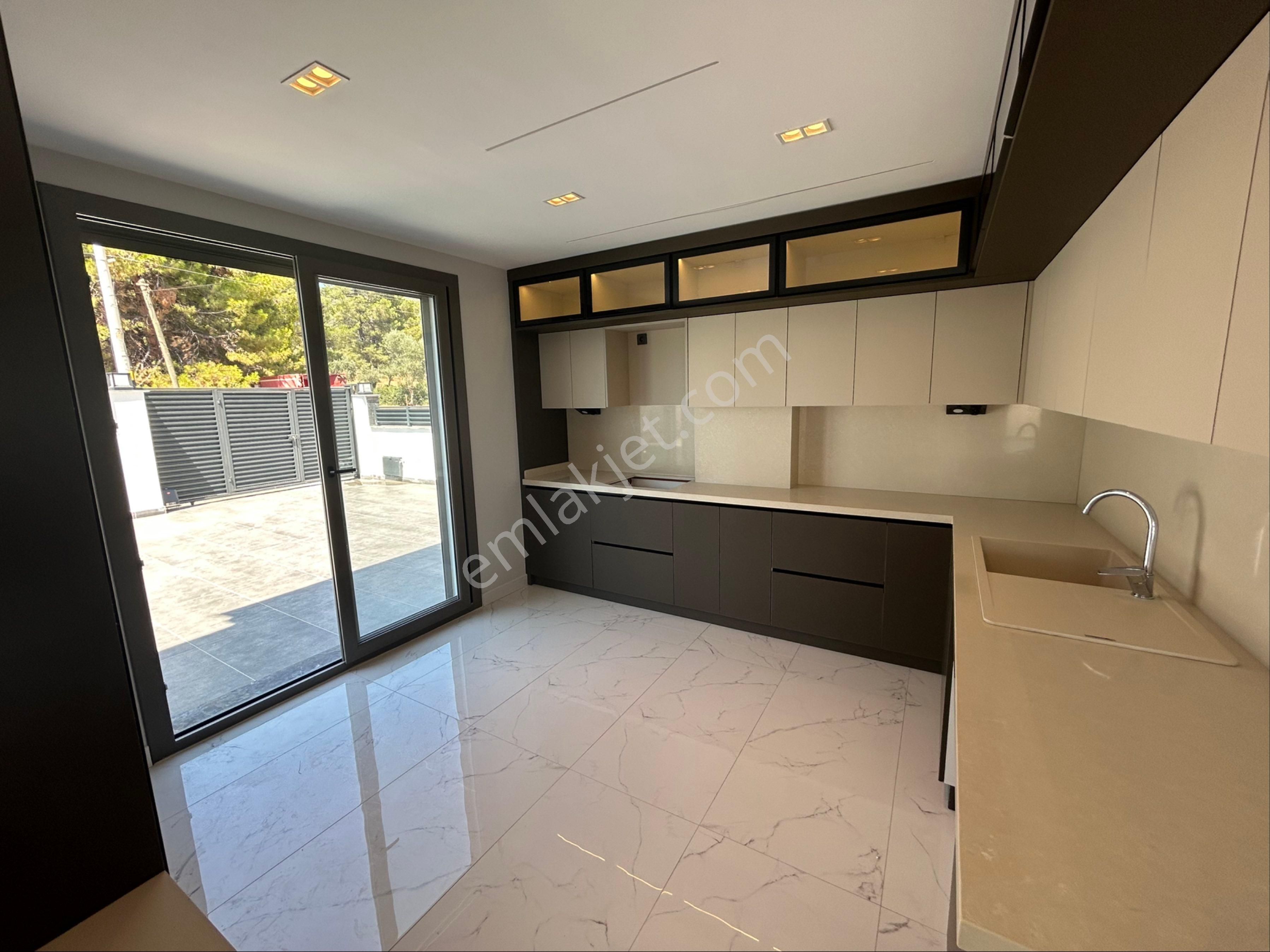 Didim Akbükte Havuzlu Villa - Görsel 16