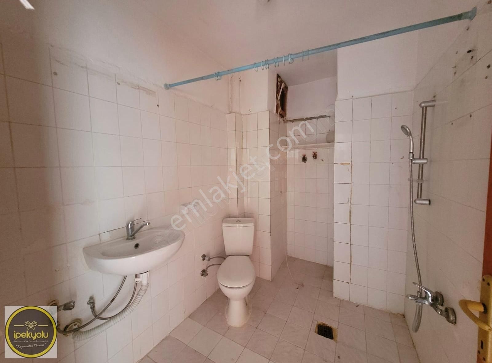 İpekyolu Gayrimenkul Den Hacıkara Da Hilal Apt.3+1 Satılık Daire