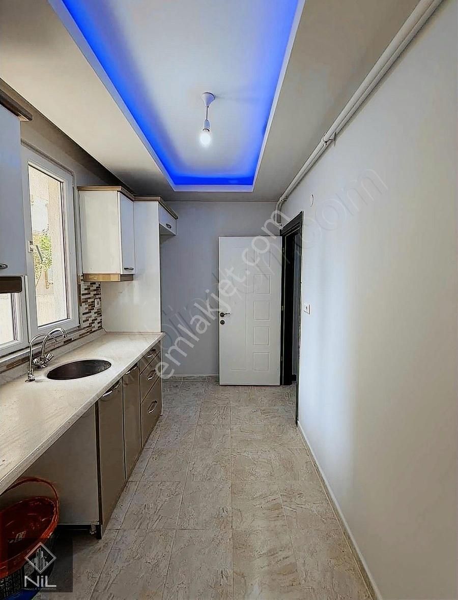 Bahçelievler Merkezi Konumda 2+1 Balkonlu Yüksek Giriş Daire - Görsel 6