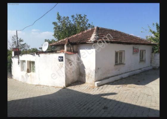 Torbalı Dirmil Mahallesi Satılık Fırsat Bahçeli 200 M² Köy Evi