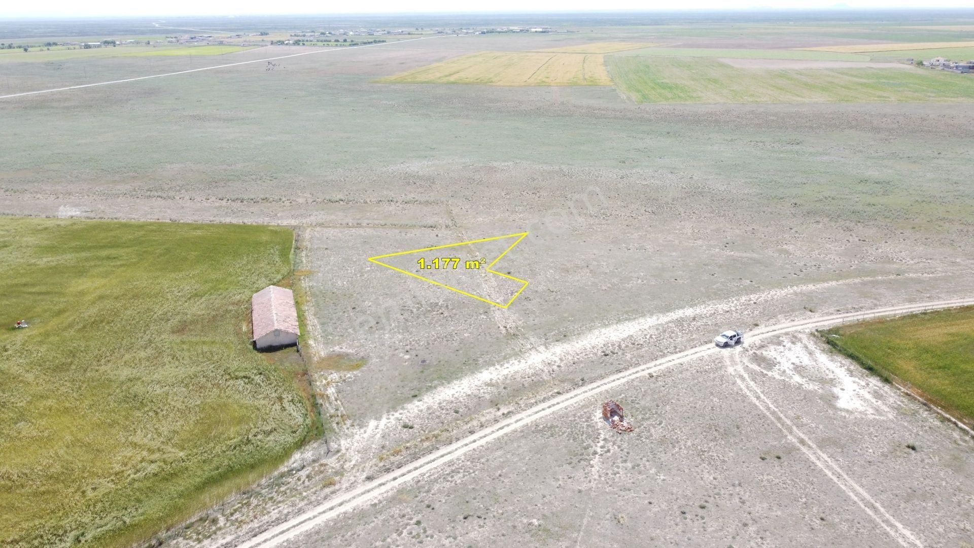 Konya / Cihanbeyli / Gölyazı Maşat'ta 1.177 M² Müstakil Tapu Konut İmarlı Arsa