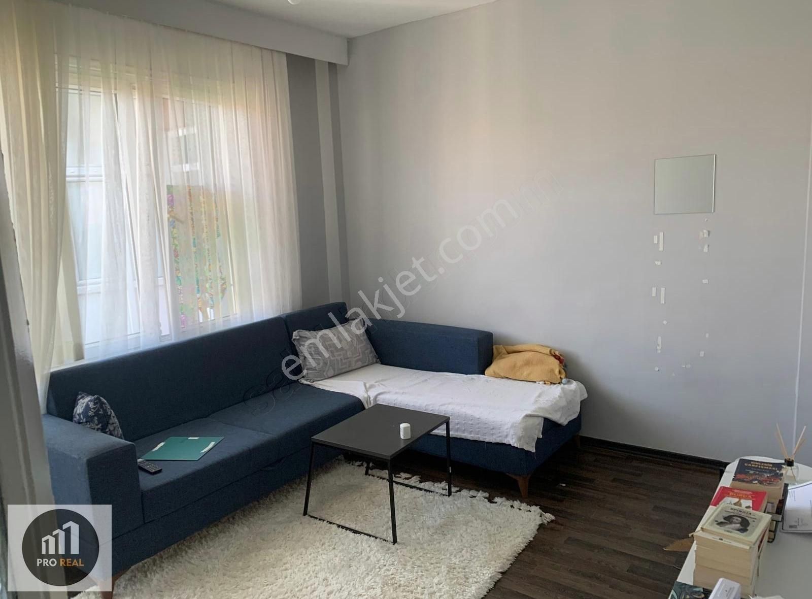 Bakırköy Yenimahalle Marmaray Durağı Yanı Kiralık 2+1 Daire