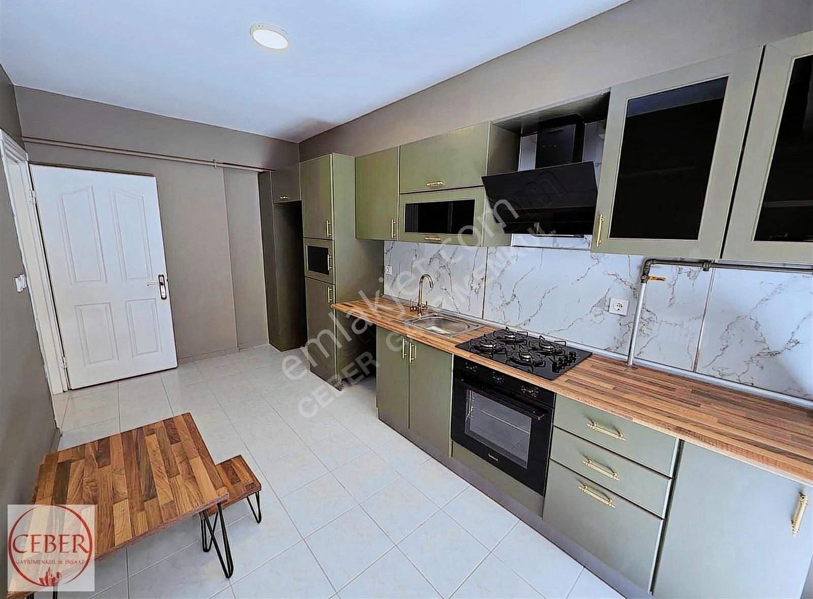 Pendik Şeyhli Satılık 3+1 Daire