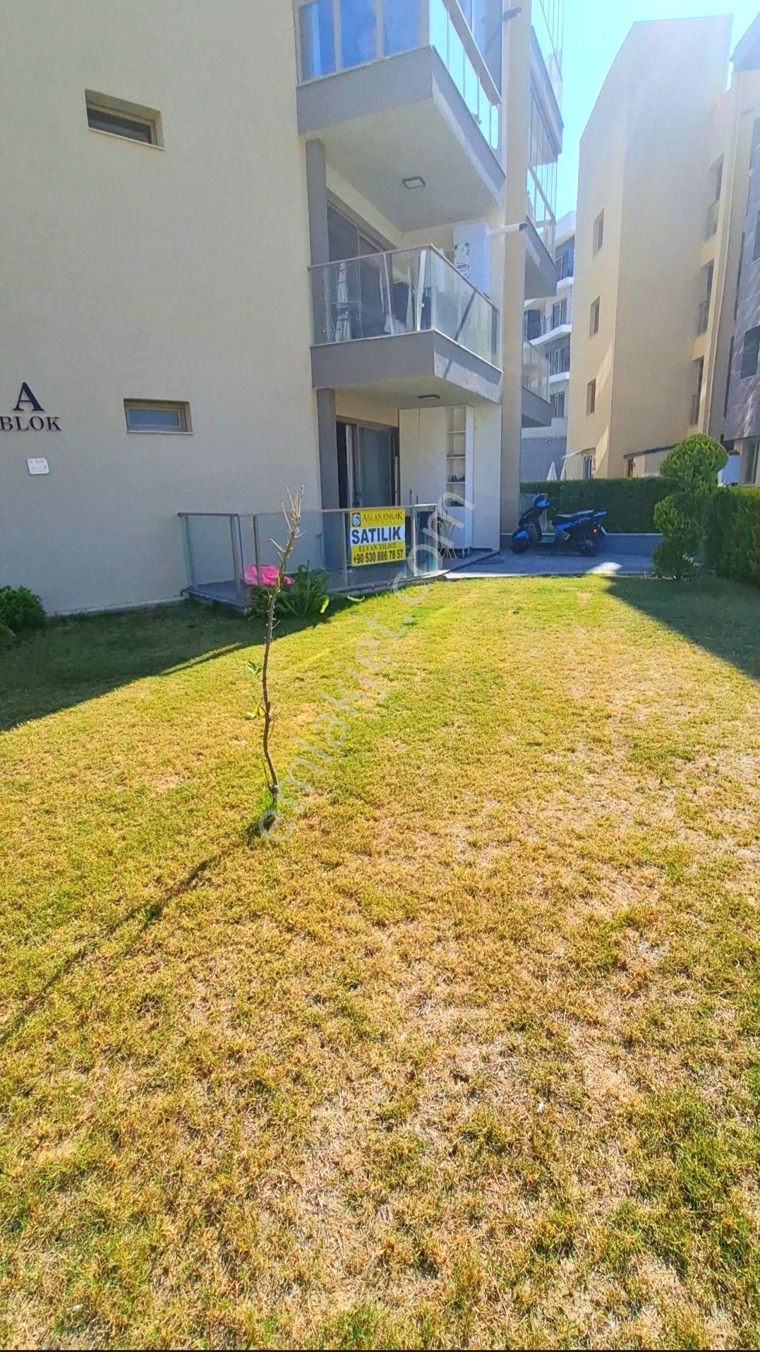 Kuşadası Merkez'de Full Eşyalı Doğalgazlı Bahçeli Çok Geniş 75 M2 1+1 Daire - Görsel 18