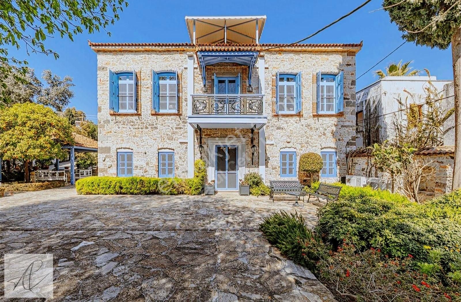 Bodrum Marinada Çok Özel Taş Ev