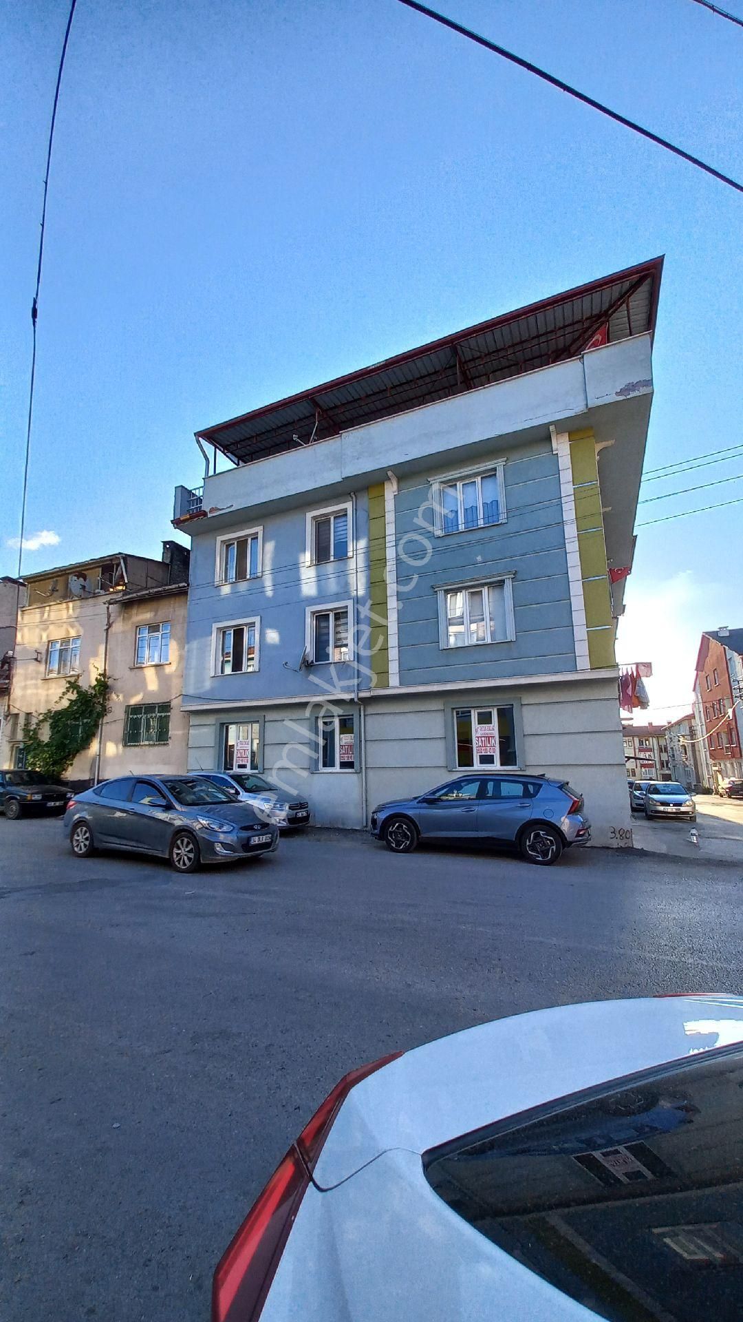 Yunusemre Mahallesinde Geniş Ferah 2+1 Daire