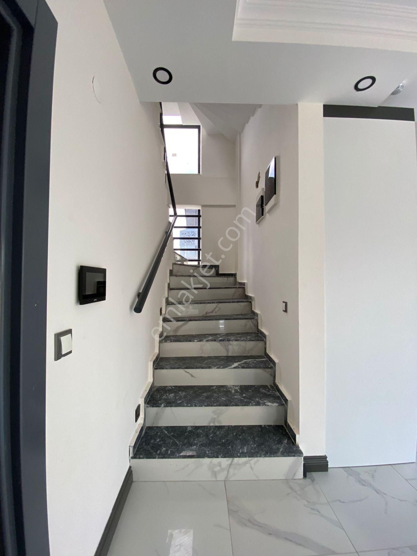 Usta Gayrimenkul'den Satılık Kadriye'de Özel Havuzlu 4+1 Villa - Görsel 15
