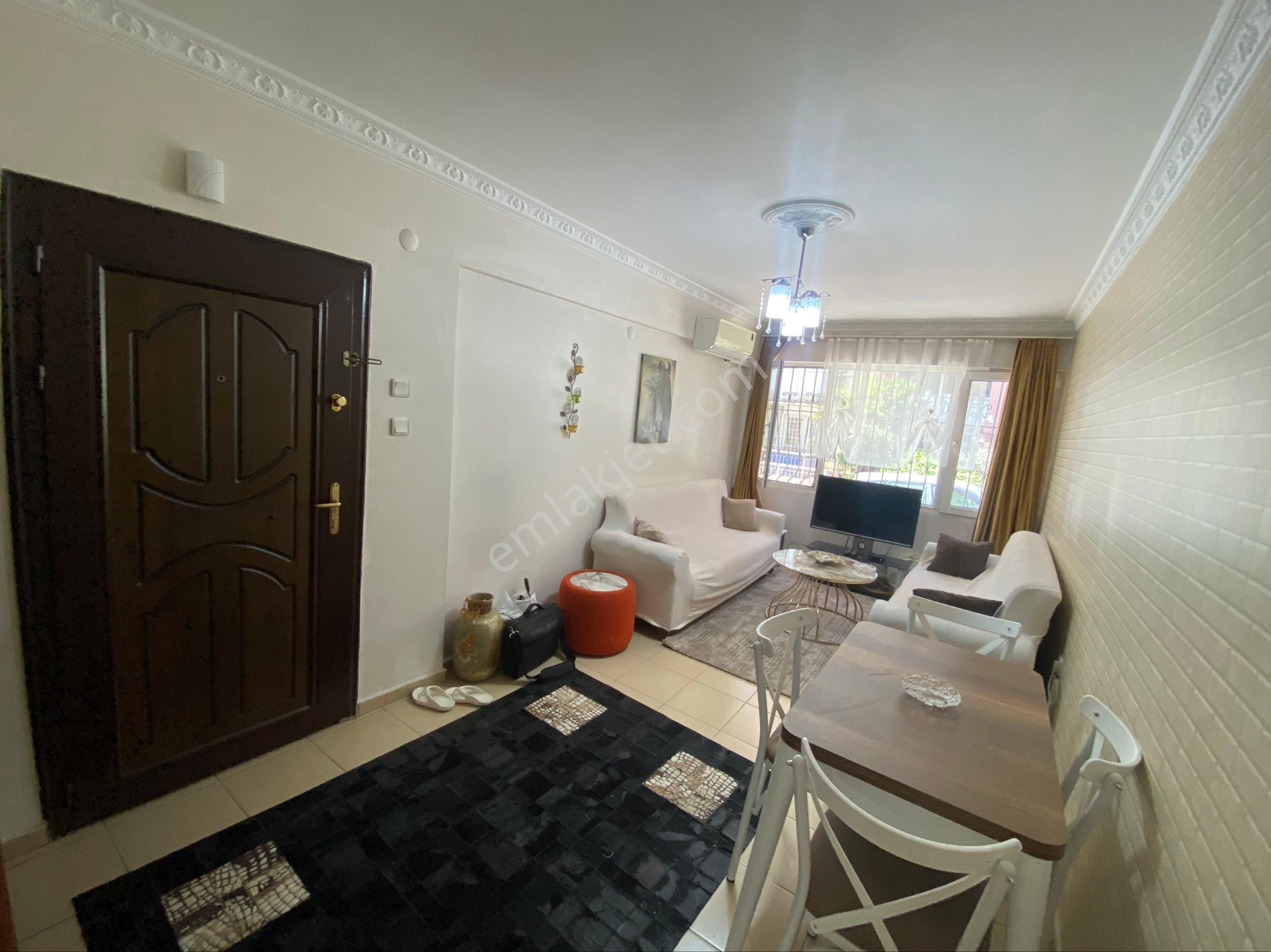 Mithatpaşa Cad Dibi Full Lüx Eşyalı 2+1 Kiralık Daire