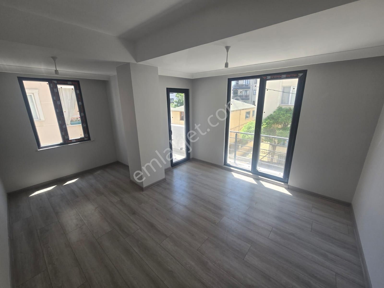 Çekmeköy Aydınlar Sıfır 2+1 75 M2 Kiralık 25.000.tl