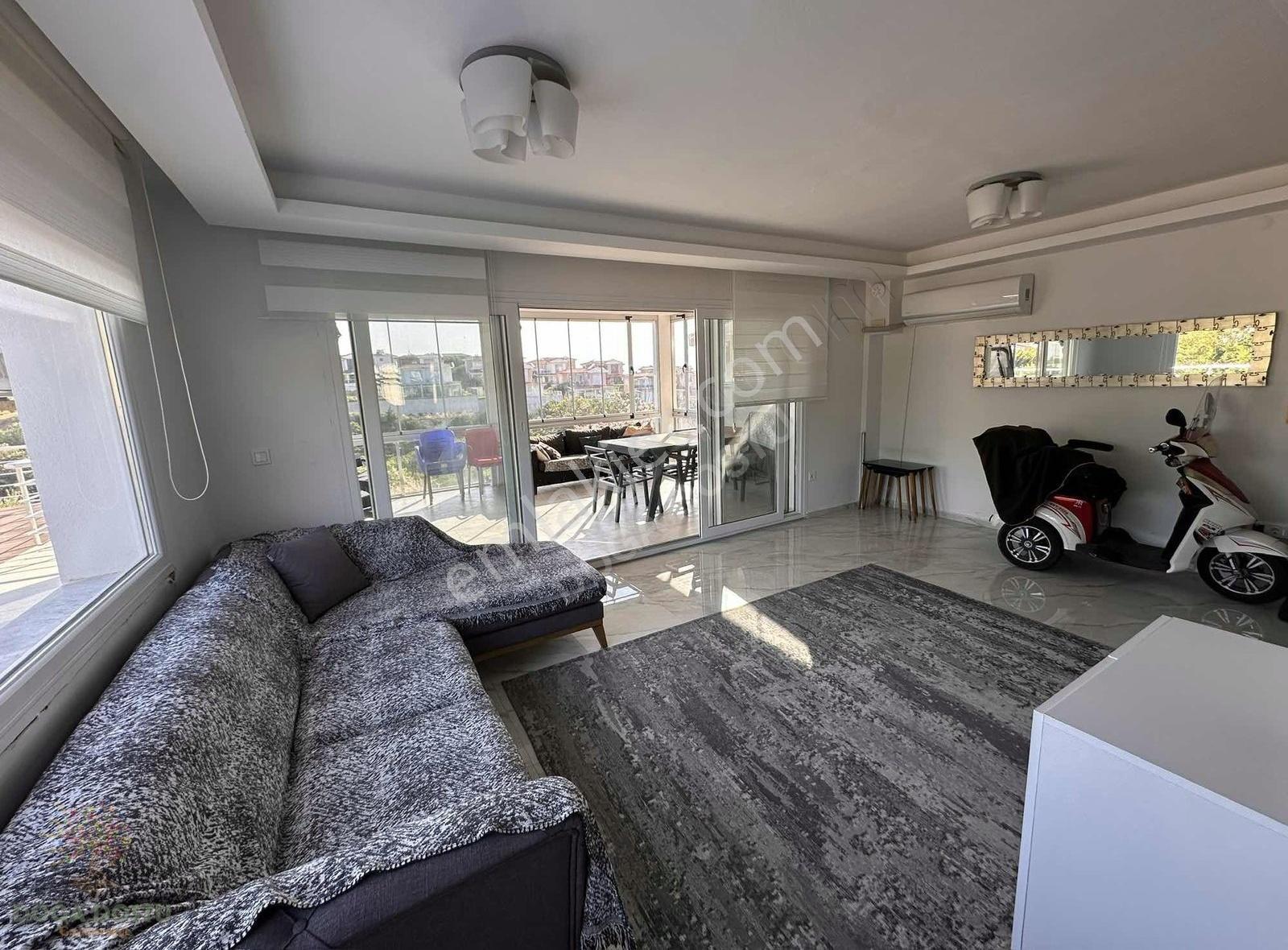 Doğa Dostu'ndan Kiralık Çeşme'de Denize Sıfır Havuzlu Villa Yazlık - Görsel 33