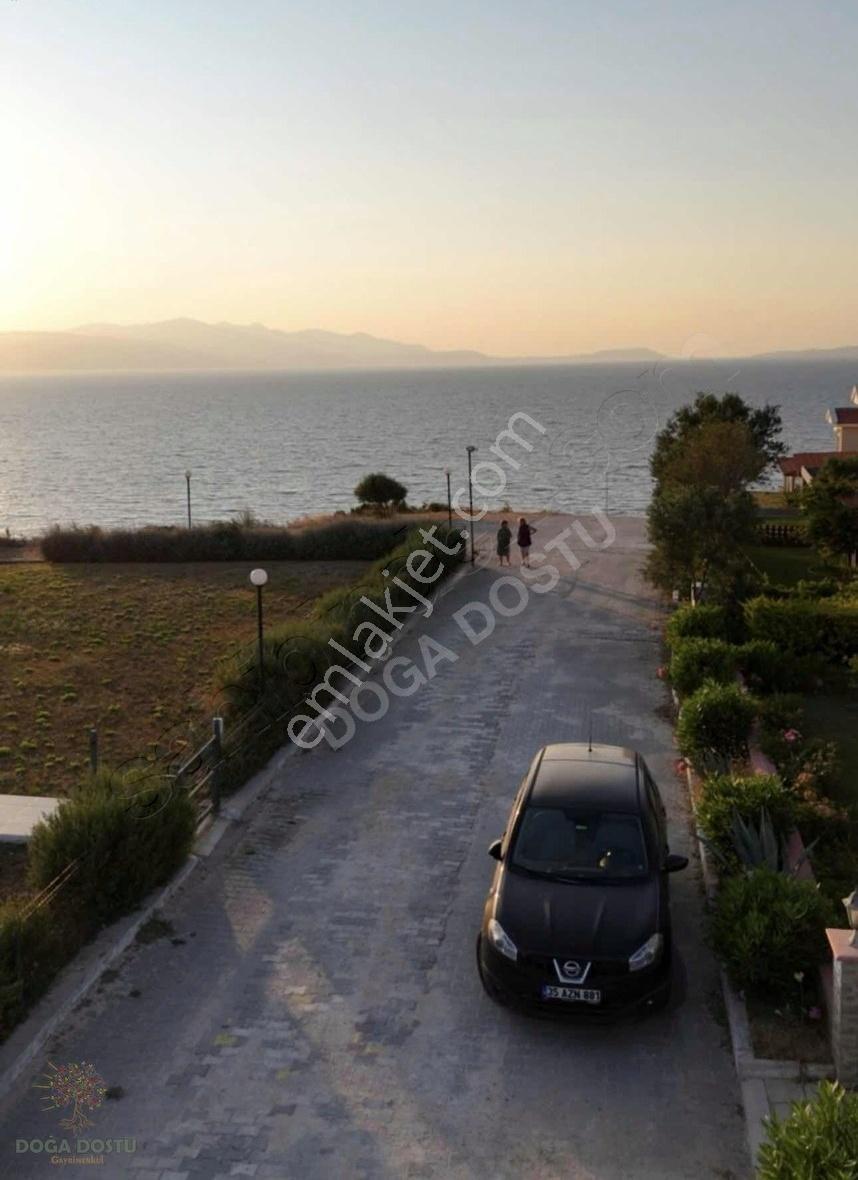 Doğa Dostu'ndan Kiralık Çeşme'de Denize Sıfır Havuzlu Villa Yazlık - Görsel 2