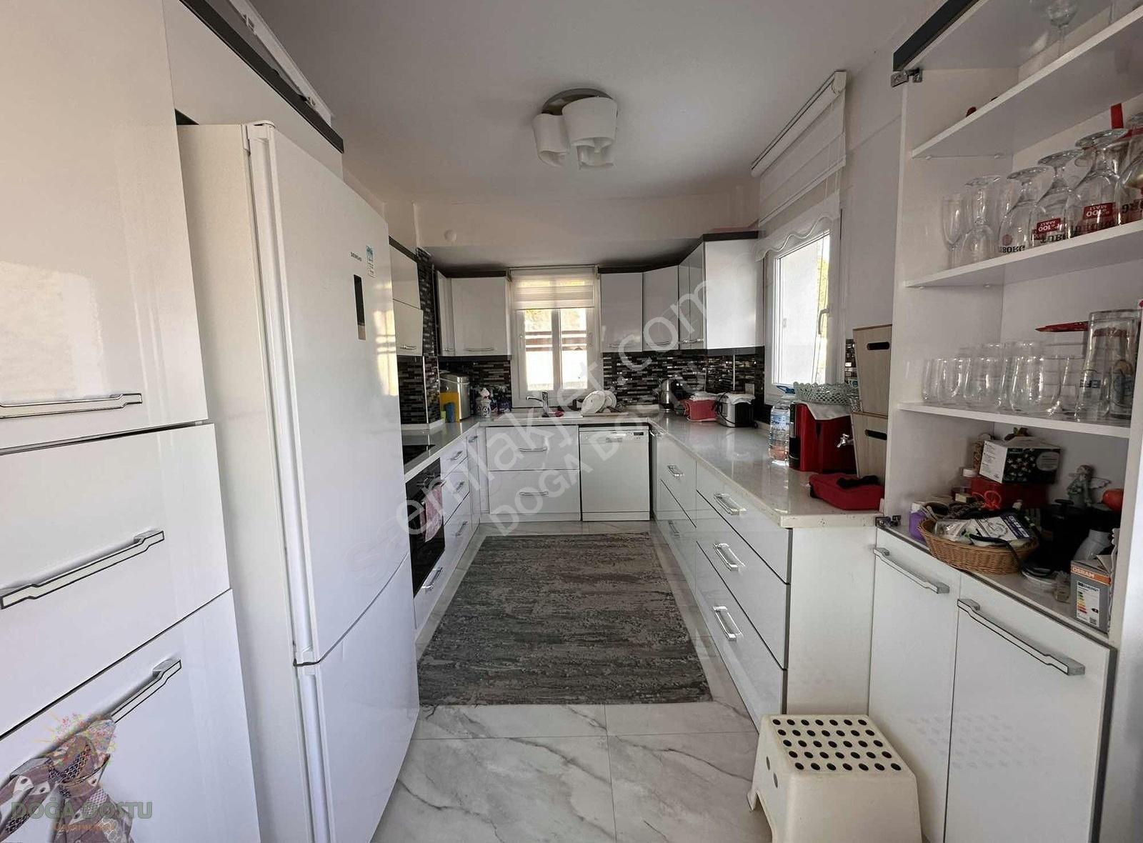 Doğa Dostu'ndan Kiralık Çeşme'de Denize Sıfır Havuzlu Villa Yazlık - Görsel 7