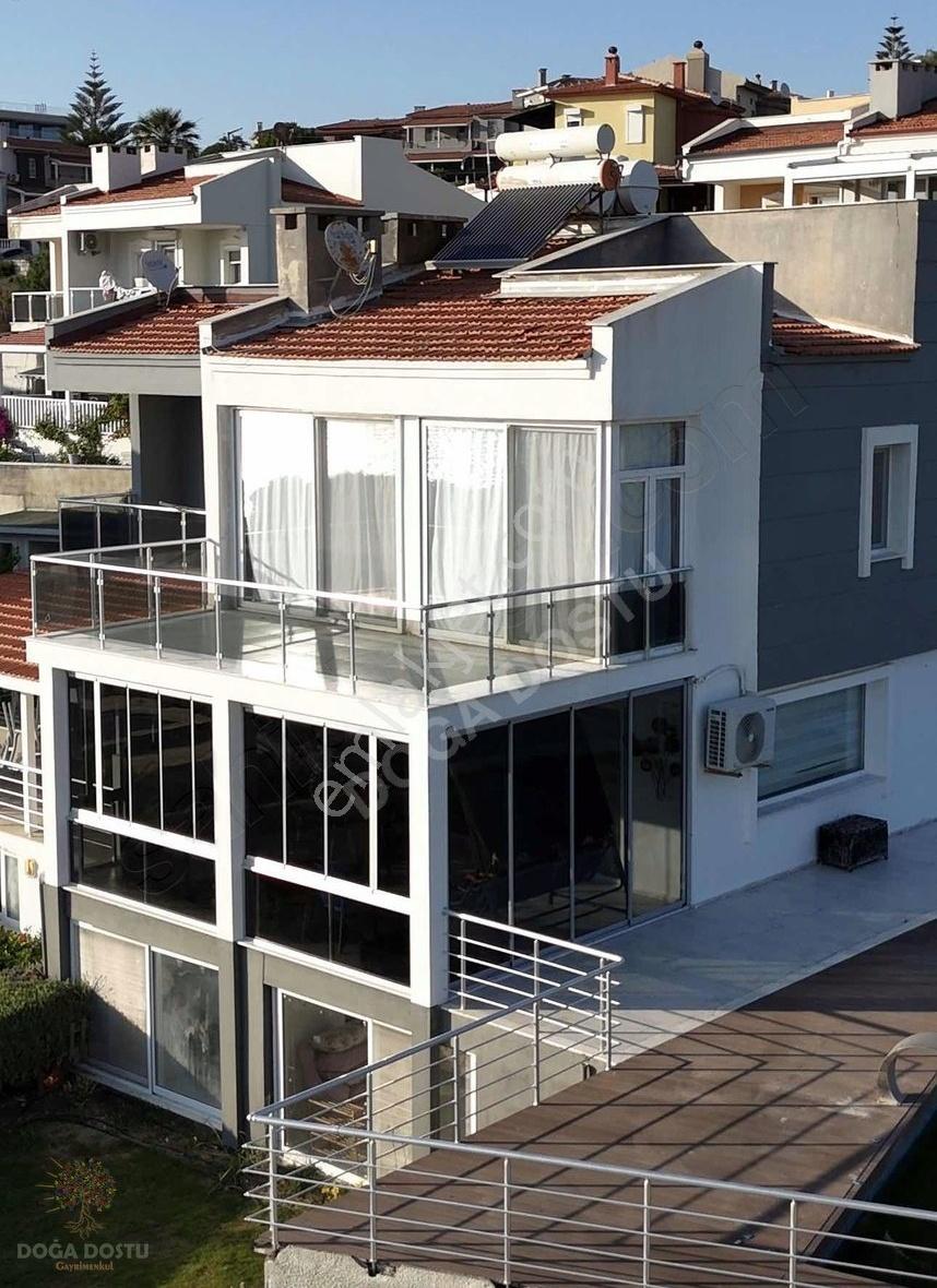 Doğa Dostu'ndan Kiralık Çeşme'de Denize Sıfır Havuzlu Villa Yazlık - Görsel 19